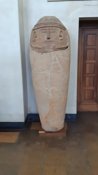 Ataúd antropoide de arcilla, Bet Seán, época filistea