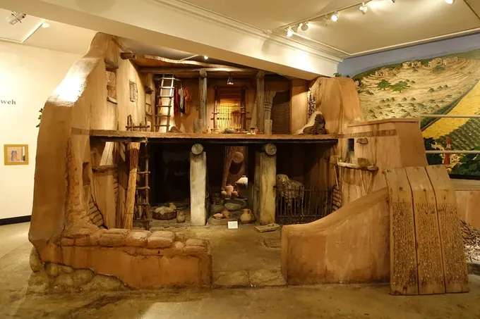 Maqueta de una casa israelita de cuatro espacios, Edad del Hierro